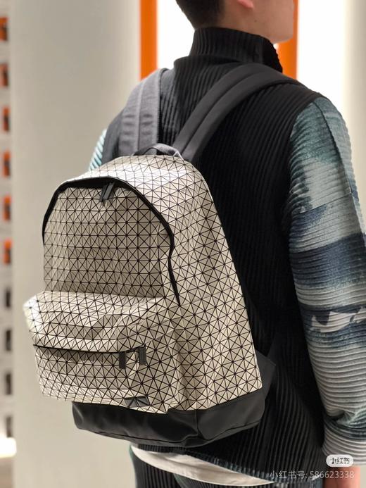 男女同款万茜朱一龙同款三宅一生双肩旅行包书包 商品图9