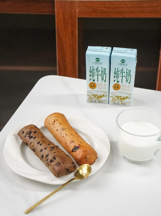 【满4箱立减10元】【小牧日记纯牛奶】奶香浓郁 配料只有生牛乳 不加香精 不加糖 不加防腐剂 一盒含3.8g优质蛋白+125mg原生钙乳 商品图5