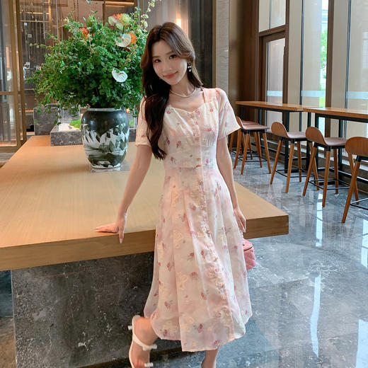 奢姿大码女装2025夏季减龄印花方领连衣裙胖妹妹绣花设计时尚裙子9952869756 商品图1