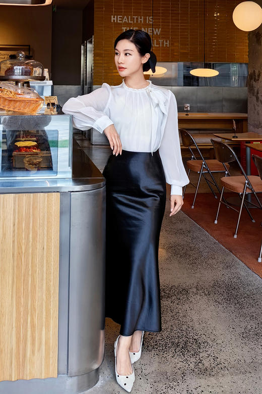 逸红颜明月优选#22姆米重磅真丝上衣「白珍珠」轻盈而富有力量，月光般温润飘逸~ 商品图12