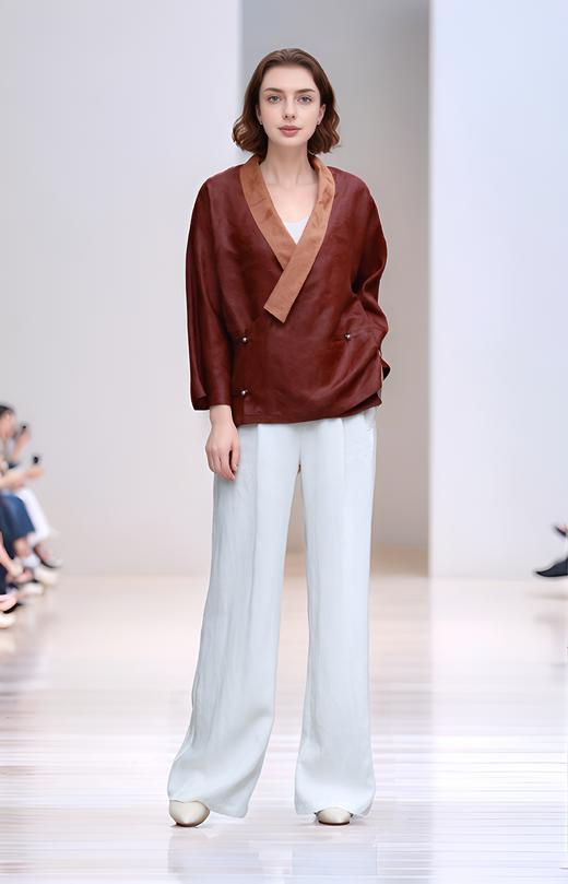 门襟斜超国风外套 商品图0