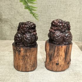 老料精雕貔貅小叶紫檀摆件