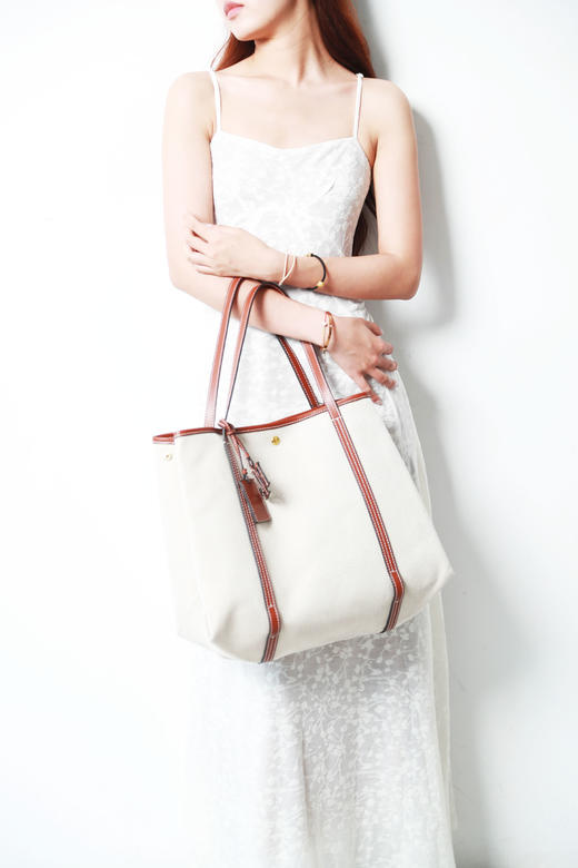 牛皮大容量托特包，黄铜五金工艺。法式摩登手工单肩包女C051768 商品图12