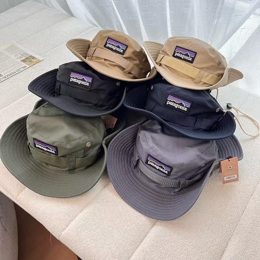 原单正品巴塔patagonia渔夫帽！代购200➕
颜色：黑色，军绿，卡其，灰色，驼色，藏青。
尺寸：帽檐8公分，头围56一59 商品图0