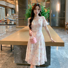 奢姿大码女装2025夏季减龄印花方领连衣裙胖妹妹绣花设计时尚裙子9952869756