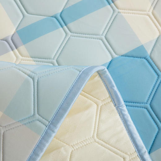 水星家纺一触清凉·可水洗·乳胶凉席三件套 商品图6