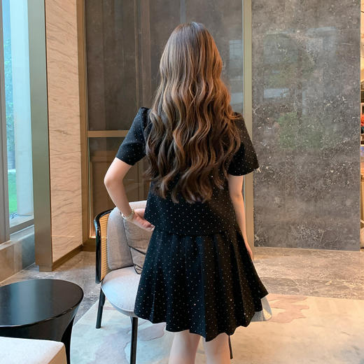 奢姿大码女装2025夏季新款胖妹妹小香风外套半身裙轻奢休闲套装9952990436 商品图3