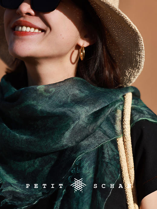 PETIT SCHAN小闪 ACC#039 blue and white porcelain 青花瓷 羊绒真丝印花手工染色围巾披肩 商品图0