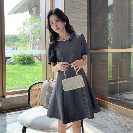 奢姿大码女装2025夏季法式轻奢俏皮连衣裙胖妹妹织带设计时尚裙子9952858280 商品图0