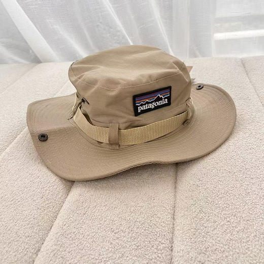 原单正品巴塔patagonia渔夫帽！代购200➕
颜色：黑色，军绿，卡其，灰色，驼色，藏青。
尺寸：帽檐8公分，头围56一59 商品图2