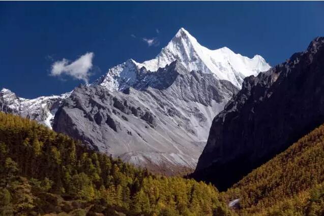 【滇西秘境】 雪山脚下的世外桃源 —雨崩、虎跳峡5日徒步