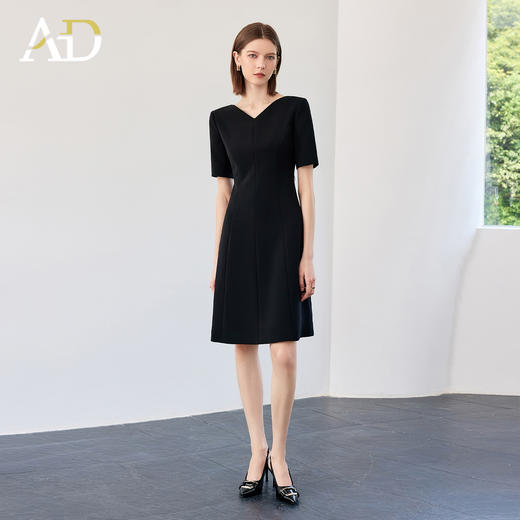 AD高端轻奢黑色连衣裙女2025新款夏季通勤气质收腰显瘦短袖裙子 商品图1