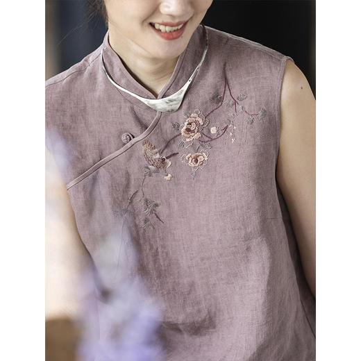 牧衣游原创 手工刺绣汉麻炒色马夹轻薄复古中式无袖上衣 倾玉盘 商品图3