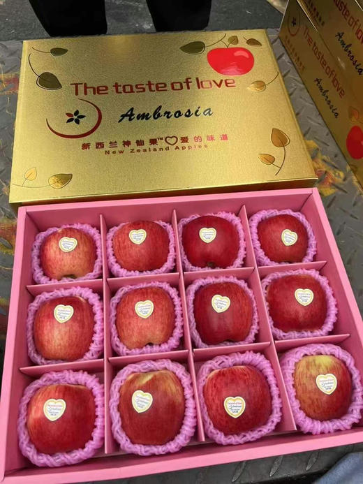 新西兰神仙果‼️‼️一款内外兼修的苹果🍎果香阵阵，浓郁诱人，充沛的汁水加上脆嫩的果肉，甜蜜蜜没有一丝酸味，爽脆鲜甜的体验直击人心💕 商品图12