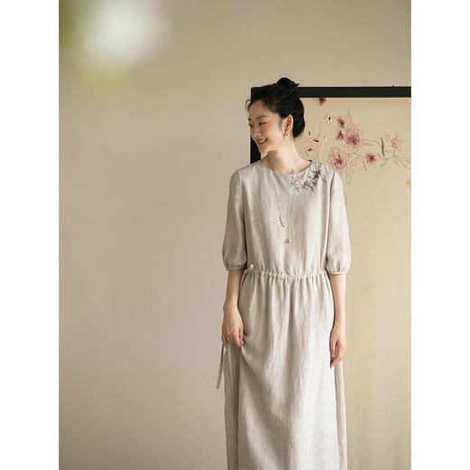 牧衣游原创 手工刺绣汉麻炒色连衣裙轻薄宽松古朴文艺长裙 听暮蝉 商品图3