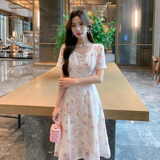 奢姿大码女装2025夏季减龄印花方领连衣裙胖妹妹绣花设计时尚裙子9952869756 商品图4