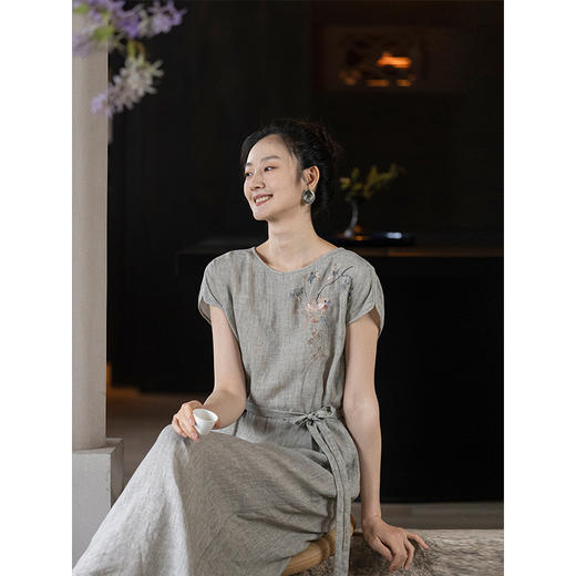 牧衣游原创 手工刺绣炒色汉麻连衣裙轻薄柔软质朴宽松长裙 孟津 商品图1