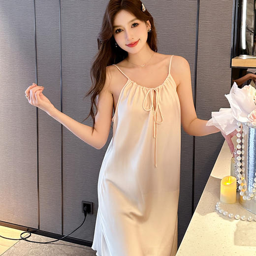 【轻薄透气！舒适性感】春夏季性感薄款丝绸吊带睡裙火辣纯欲风露背小背心冰丝家居服睡衣。ry 商品图4