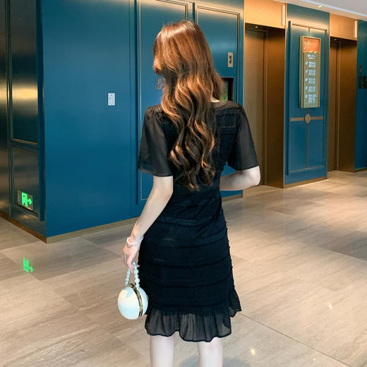 奢姿大码女装2025夏季V领时尚连衣裙胖妹妹减龄荷叶边拼接裙子9952893044 商品图3