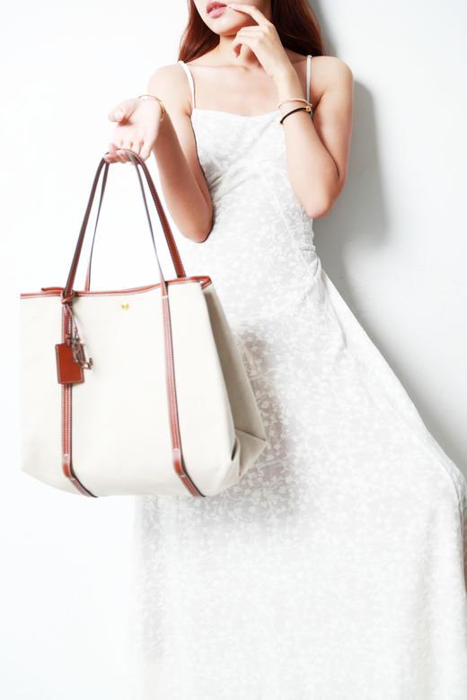 牛皮大容量托特包，黄铜五金工艺。法式摩登手工单肩包女C051768 商品图10