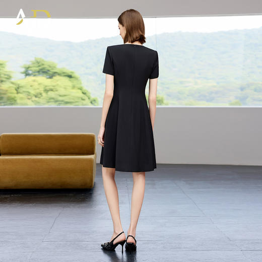 AD黑色职业连衣裙女2025新款夏季短袖收腰显瘦通勤气质赫本风裙子 商品图4
