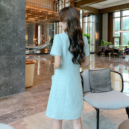 奢姿大码女装2025夏季POLO领气质连衣裙胖妹妹粗花小香风时尚裙子9952853341 商品图3