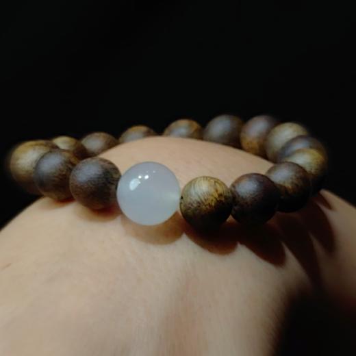 翡翠珠子配沉香手串 商品图4