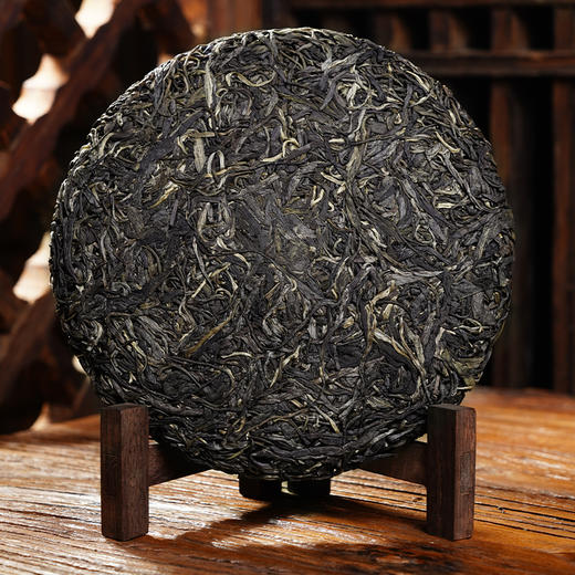 【哆依树高杆】2025年头春头采选取易武高杆之王，仅采茶王树周边八棵大高杆单采单制357g/饼 商品图2