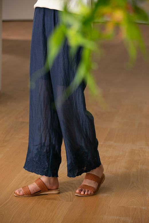 【经典回归】牧衣游原创设计女装轻薄百搭亲肤匹绣苎麻裤子 问 商品图5