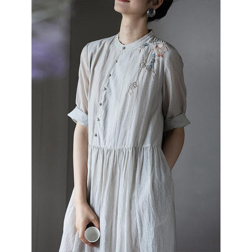 牧衣游原创 丝棉手工刺绣炒色连衣裙新款轻薄复古新中式长裙 云深 商品图2