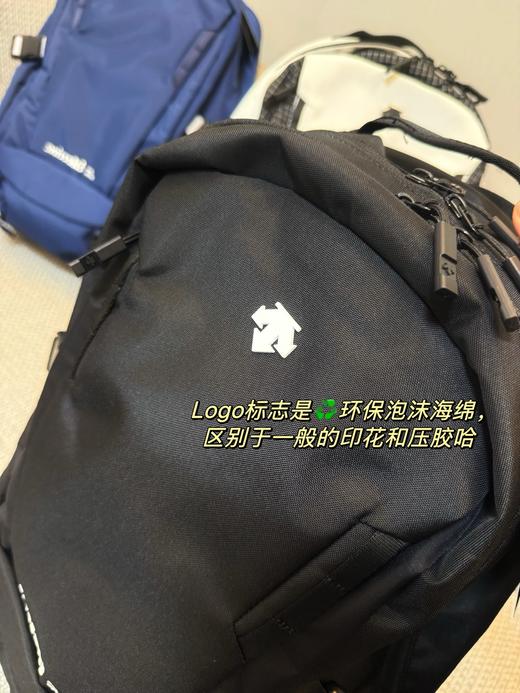 点此购买 迪桑特26L男女款徽标拉链开合尼龙双肩包  bk 318862 商品图6