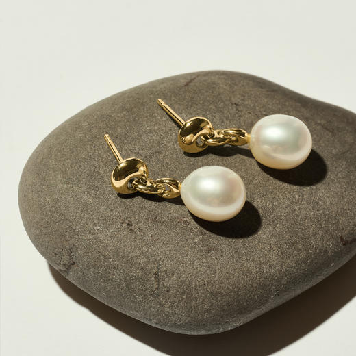 含晖· True Classic系列-强光椭圆珍珠环扣耳坠（2款可选） 商品图12