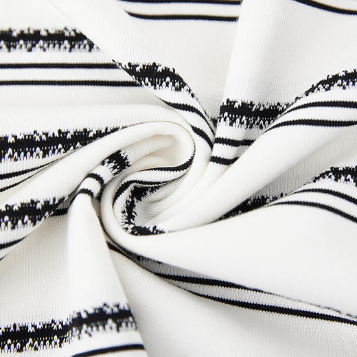 【新品上新】HX 夏季圆领短袖T恤微宽松S102522275101/02 商品图7