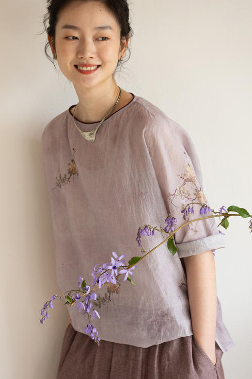 牧衣游原创 松骨牡丹印花丝棉套头衫宽松清凉透薄百搭上衣 杜松 商品图5