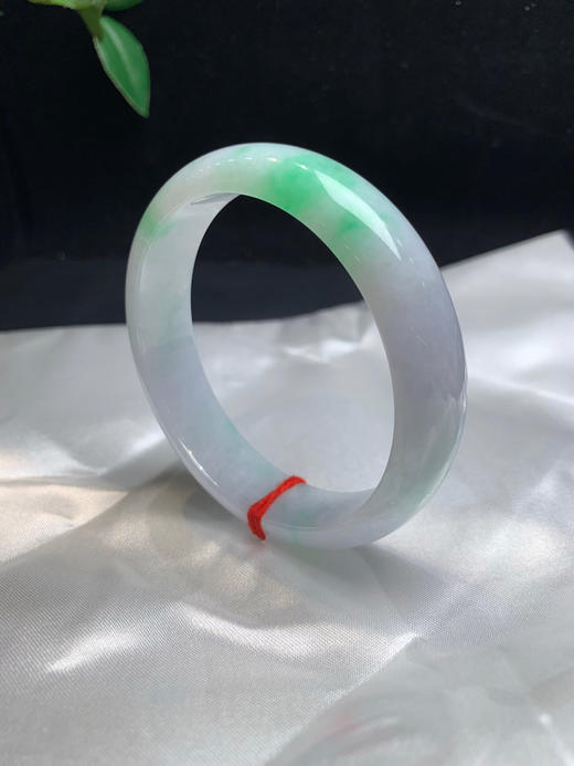 612970，58.8飘绿正圈，底妆细腻。清新阳绿色，版型不错 商品图1