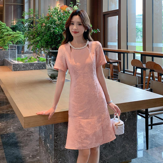 【清仓超15天不保价】奢姿大码女装2025夏季新款胖妹妹气质轻奢休闲提花钉珠圆领连衣裙9952890389 商品图4