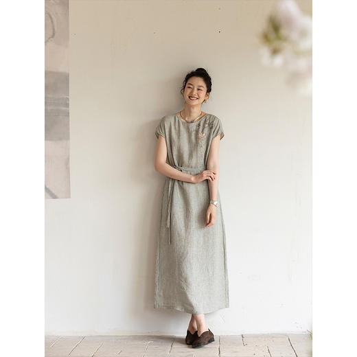 牧衣游原创 手工刺绣炒色汉麻连衣裙轻薄柔软质朴宽松长裙 孟津 商品图3