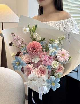 清冷冰川蓝花束