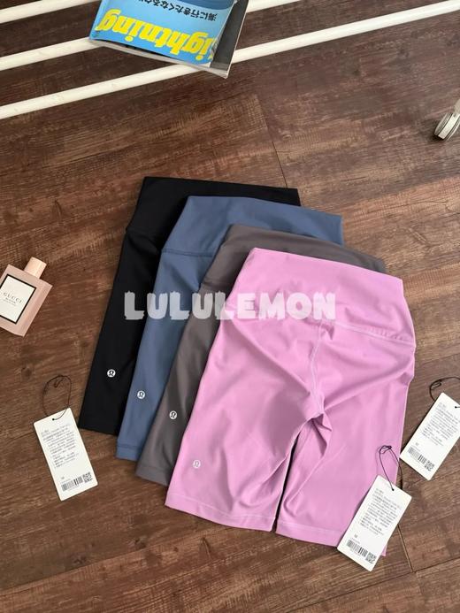 露露Wunder Train 女士运动高腰紧身短裤 8"骑行裤 商品图5
