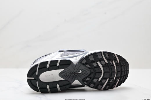 耐克Nike V5 RNR复古百搭防滑耐磨低帮休闲运动跑步鞋HJ5228-101男女鞋 商品图8