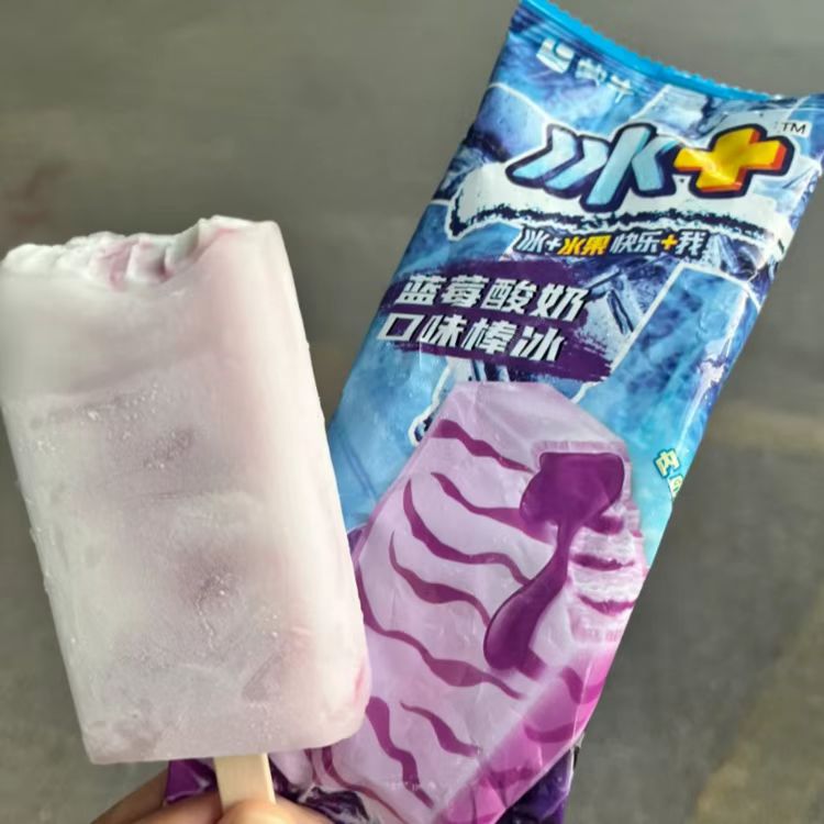 冰+蓝莓酸奶口味棒冰70g