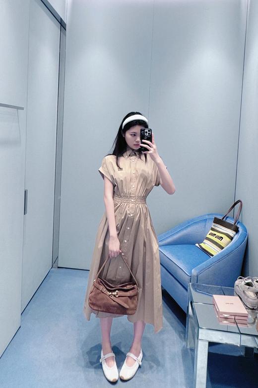 缪缪 25Ss春夏新款 知性分子学院风衬衫领连衣裙（DQJ） 商品图5