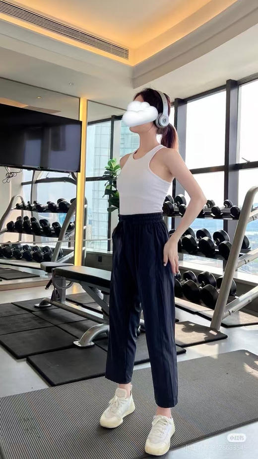 原单正品𝐋𝐮𝐥𝐮𝐥𝐞𝐦𝐨𝐧露露FW22 Swift™面料 Pull-On 纯色束腰中23"针织运动裤女款

黑色，尺码4 6 8 10 商品图6