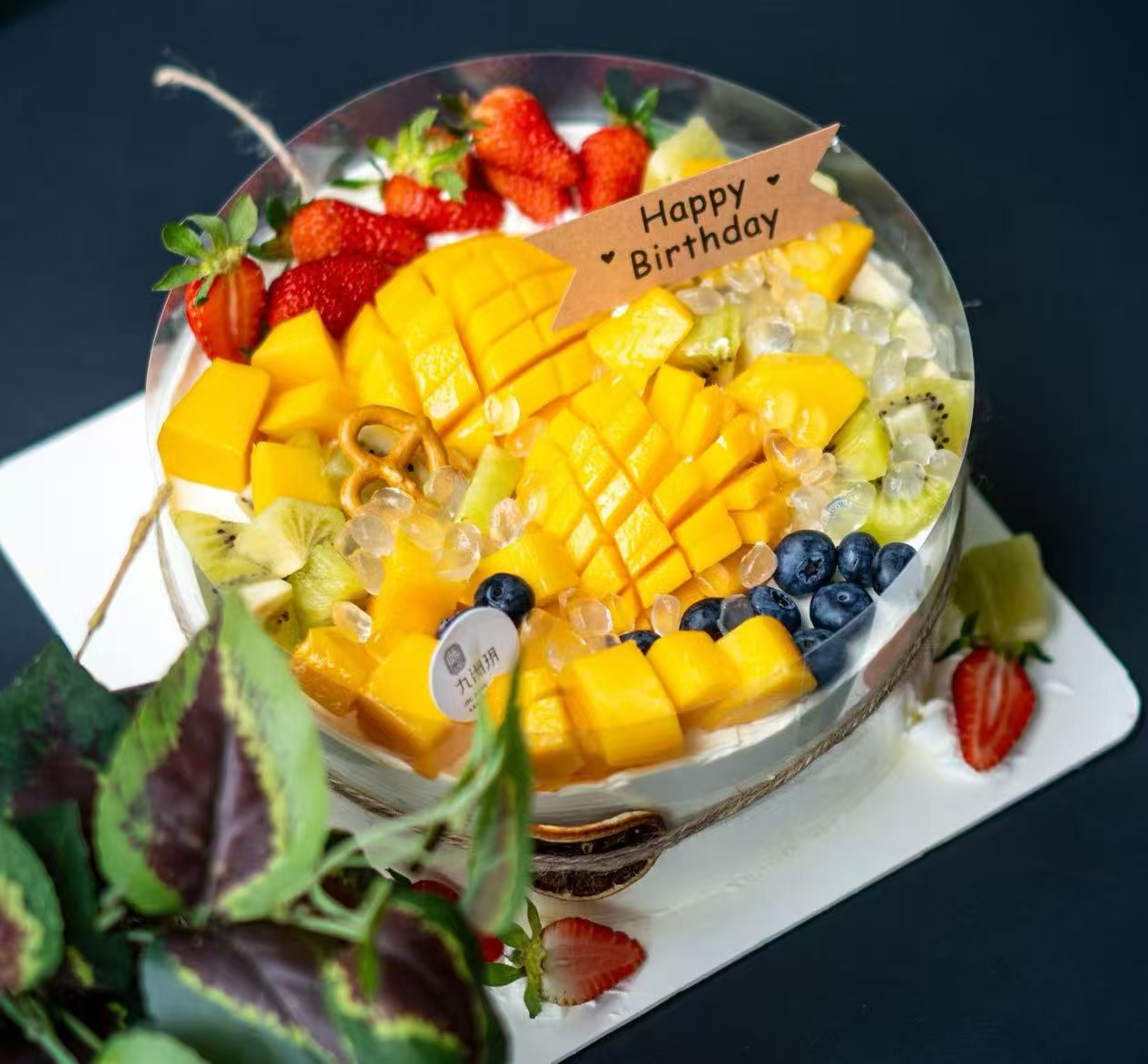 8寸水果满满国产动物奶油 芒果加脆啵啵 