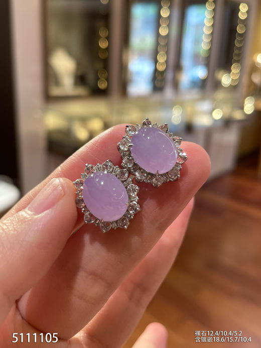 5111105，蛋面耳钉。具体价格微信咨询 商品图2