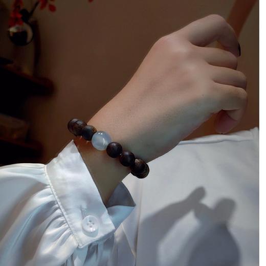 翡翠 lucky 胖胖配沉香珠串 商品图10