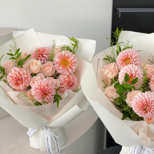 《春之韵》奶油桃子双鱼座花束 商品图1