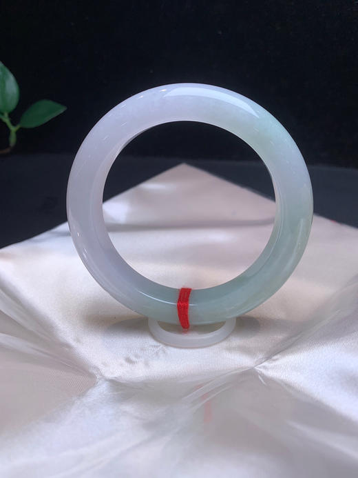 612976，57浅绿底手镯，一般带浅绿底色，清新干净 商品图2