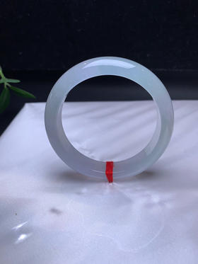 612978，54.5冰底正圈种水镯。超级冰透 。整体干净起光，小清新