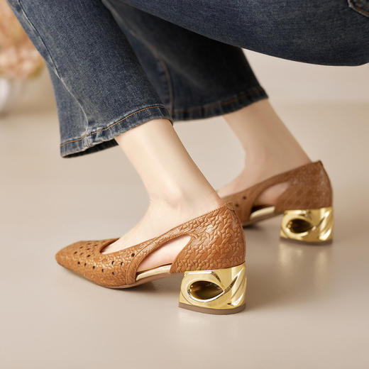 【预售5天】简约方头粗跟头层牛皮夏季浅口镂空真皮透气女鞋MBJR&6912 商品图4